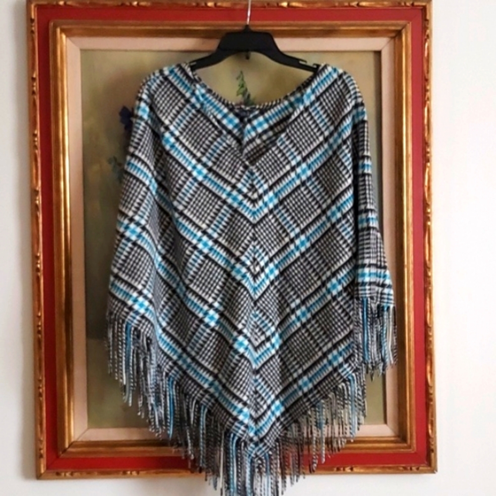 Burberry poncho